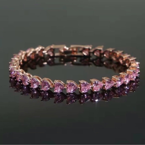 Pink tennis heart bracelet 7.5 inches - Picture 2 of 4